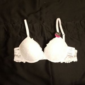 White lace push up bra
